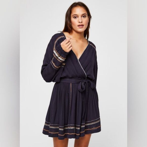 Free People Dark Navy Delilah Embroidered Wrap Size Small - Picture 1 of 11